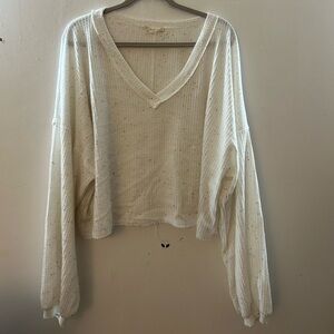 White long sleeve speckle colored top